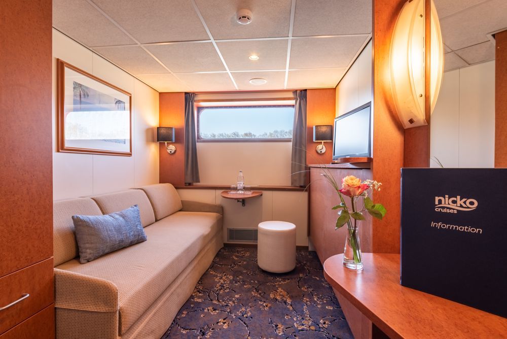 MS BIJOU DU RHONE - Kabine: 2-Bett Deluxe Oberdeck mit absenkbarer Panoramafront zur Alleinbenutzung