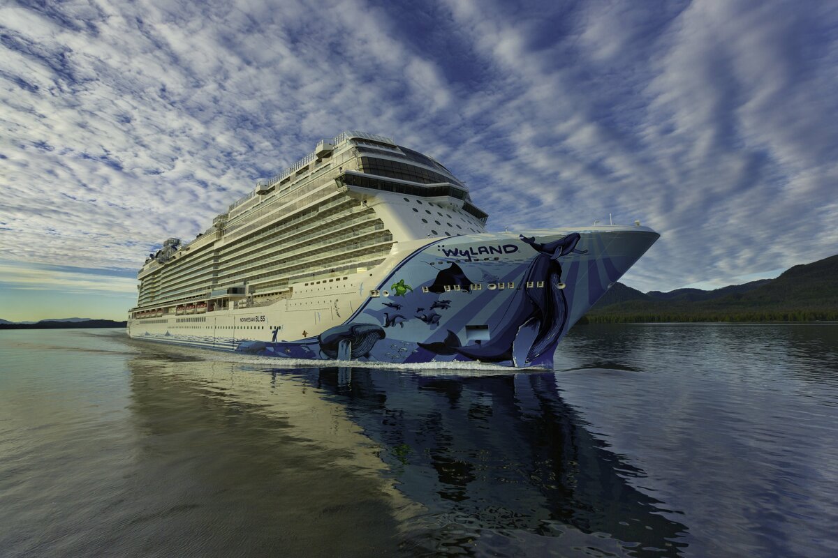 //media.xmlteam.de/files/norwegian-cruise-line/norwegian-bliss/schiff/ncl-bliss-aerial-ketchikan-alaska-0026.jpeg