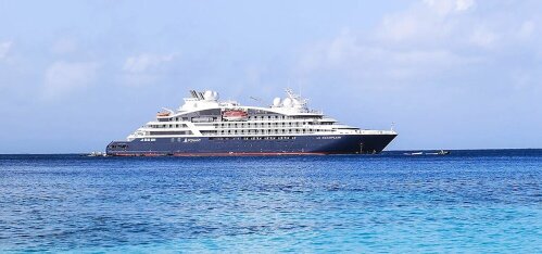  Vulkaninseln und historische Städte im Nordatlantik